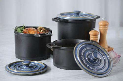Black cooking pots with blue ceramic lids